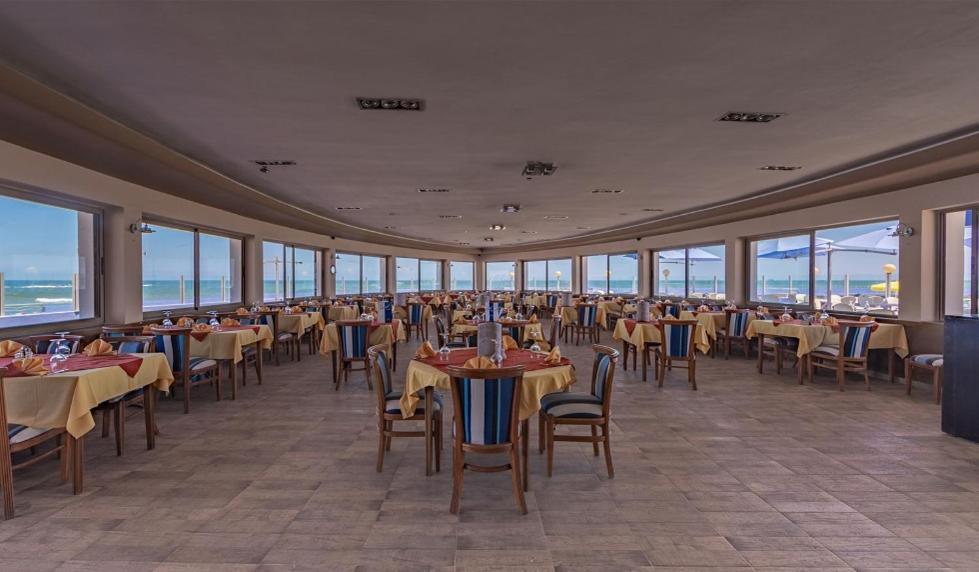 Hotel Tropicana