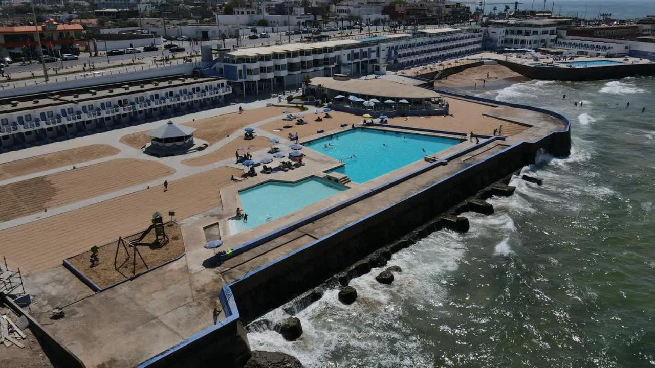 Tropicana Hotel 2*